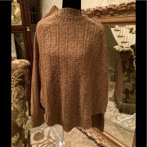 Forever 21 Soft Sheen Tapered Knit Sweater L